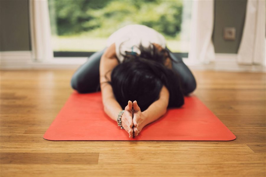yoga untuk mengecilkan image