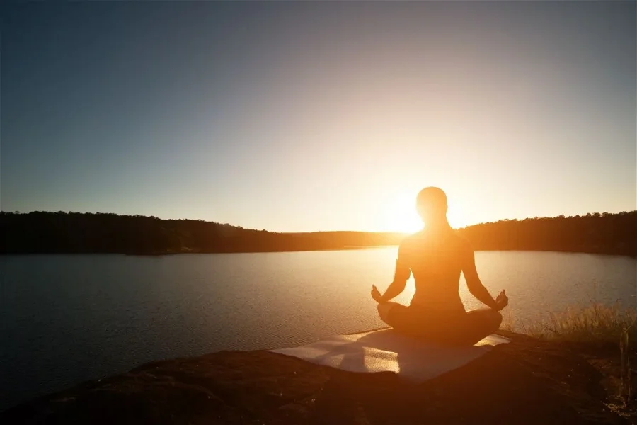 Read more about the article 9 Cara Mudah Meditasi untuk Self Healing, Panduan untuk Memulihkan Diri di Tengah Kesibukan