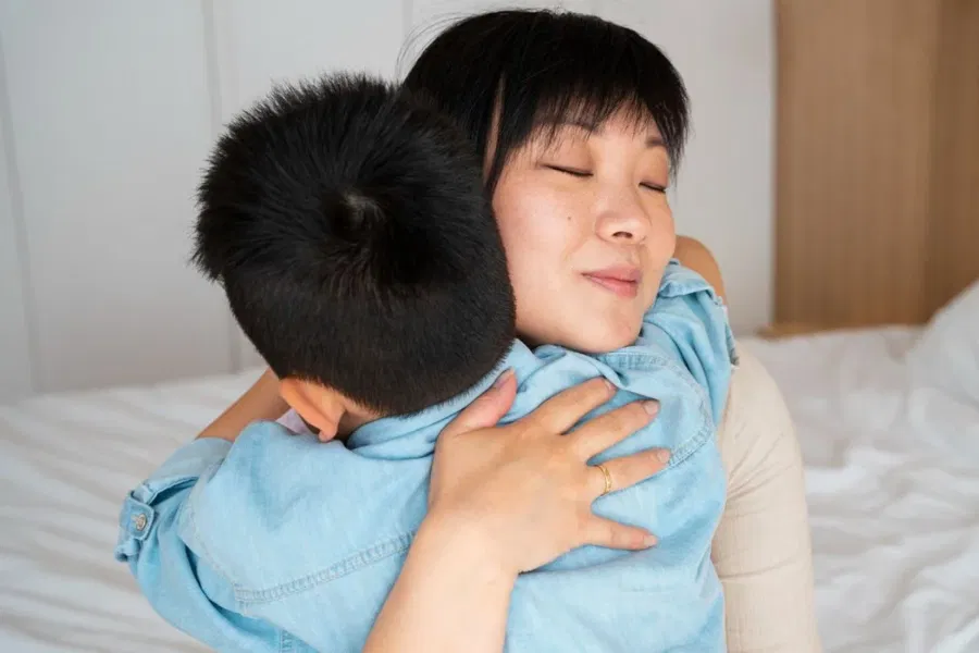 Read more about the article 10 Cara Mudah Mengatasi Tantrum pada Anak, Strategi untuk Orang Tua Bijak